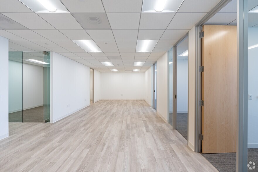 More Photos Of 10880 Wilshire Blvd, Los Angeles Loft Creative Space For Lease
