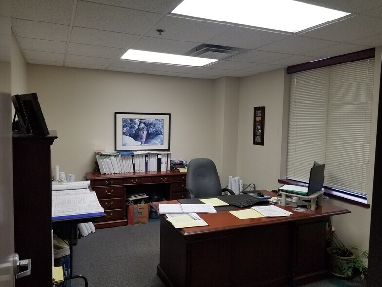 3190 Lenora Church Rd, Snellville, GA 30039 Office For Sale