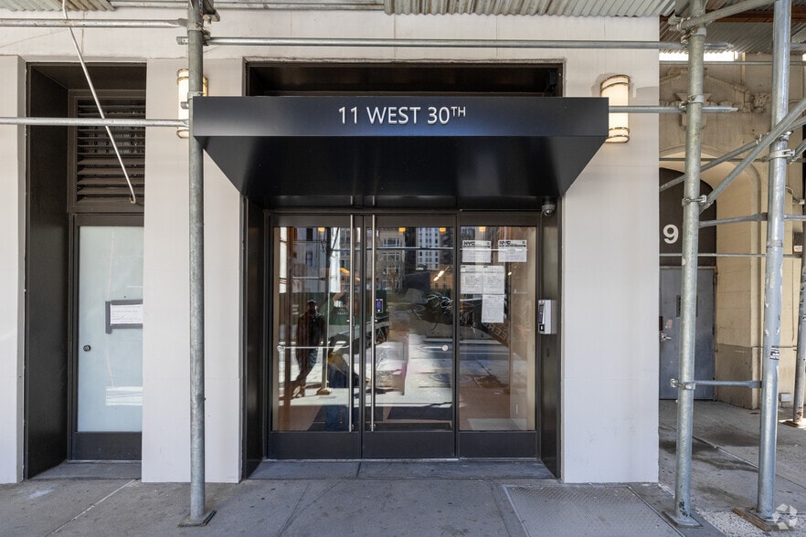 More Photos Of 11 W 30th St, New York Apartments For Lease