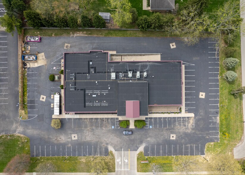 More Photos Of 2555 Bethel Rd, Columbus Freestanding For Lease