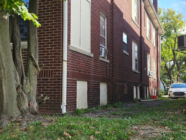 More Photos Of 1038 Lockbourne Rd, Columbus Apartments For Sale