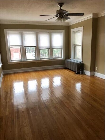 More Photos Of 7648 S Phillips Ave, Chicago Apartments For Sale