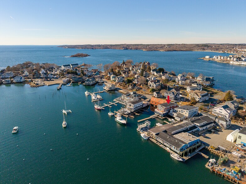 More Photos Of 73 Rocky Neck Ave, Gloucester Restaurant For Sale