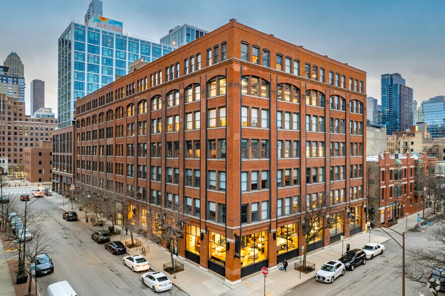 Primary Photo Of 213 W institute Pl, Chicago Loft Creative Space For Lease