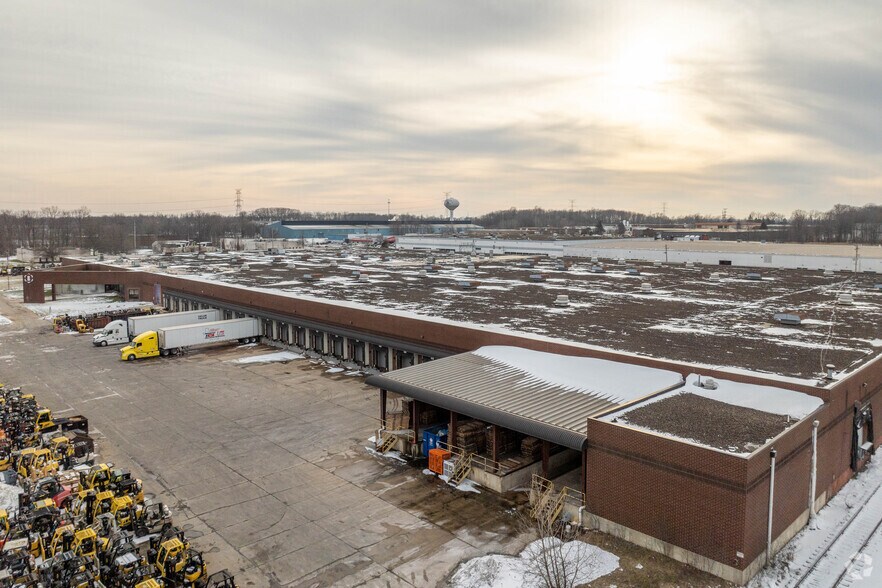 More Photos Of 1793 Enterprise Pky, Twinsburg Warehouse For Lease