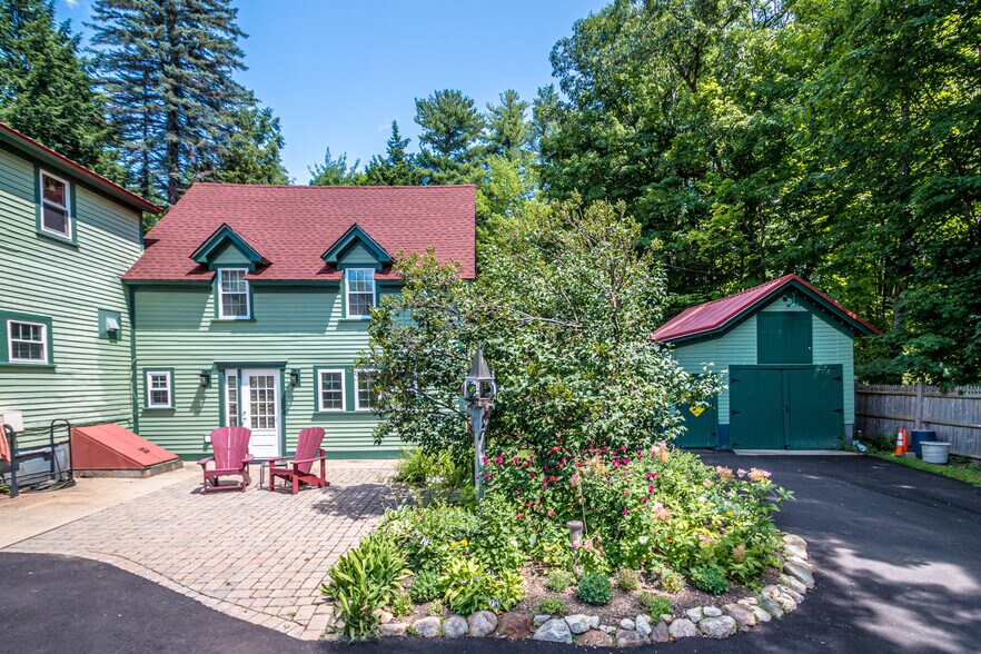 More Photos Of 207 Seavey St, North Conway Hospitality For Sale