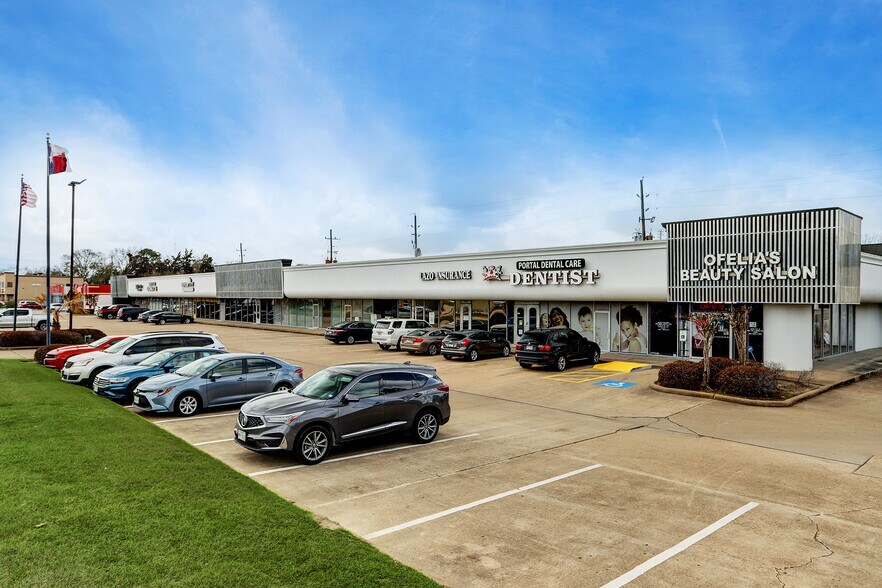 More Photos Of 12017-12035 Bammel North Houston Rd, Houston Unknown For Lease