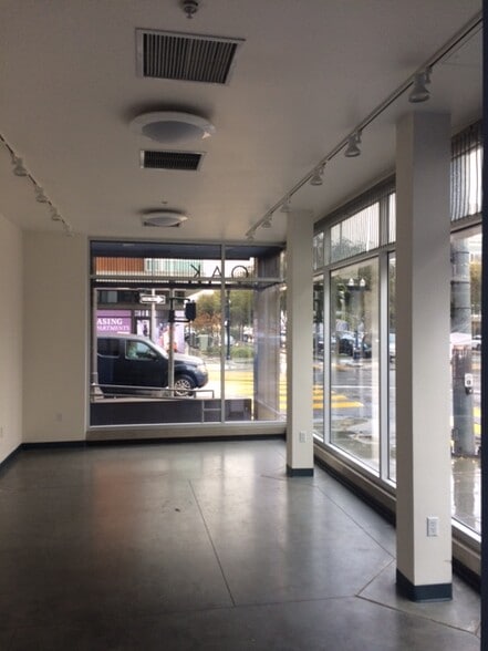 More Photos Of 261 Octavia Blvd, San Francisco Apartments For Lease