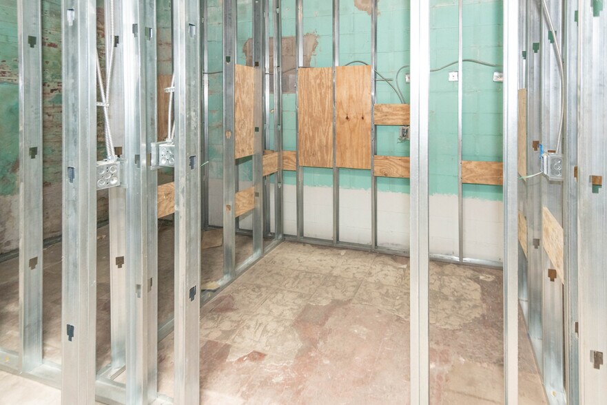 More Photos Of 2603 Baker St, Baltimore Religious Facility For Sale