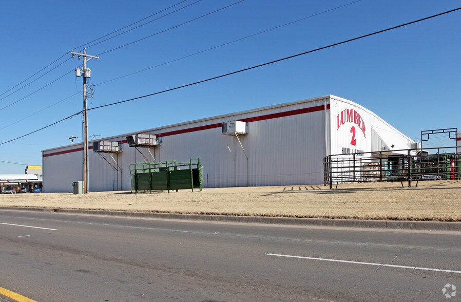 More Photos Of 5700 SE 70th, Oklahoma City Showroom For Sale