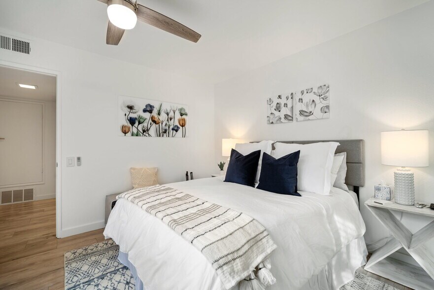 More Photos Of 60 La Ronda Dr, Rancho Mirage Apartments For Sale