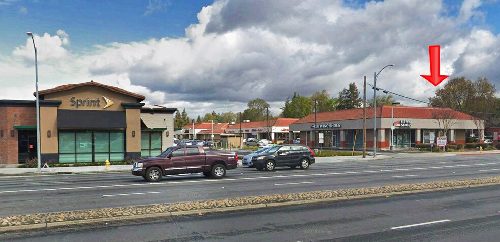 More Photos Of Blossom Hill @ Blossom Hill & Snell Sts., San Jose Unknown For Lease