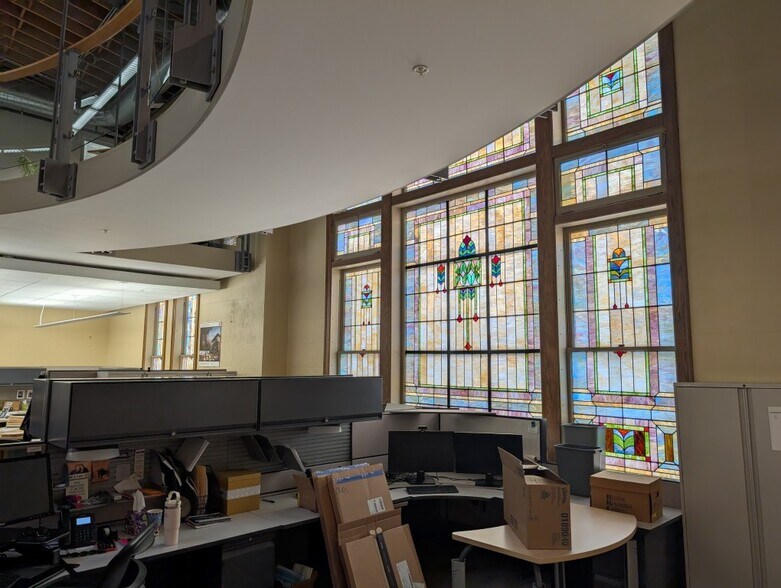 More Photos Of 612 S Park St, Kalamazoo Office For Sale