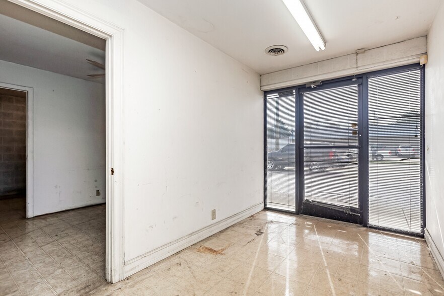 More Photos Of 1024-1026 3rd Ave S, Nashville Warehouse For Sale