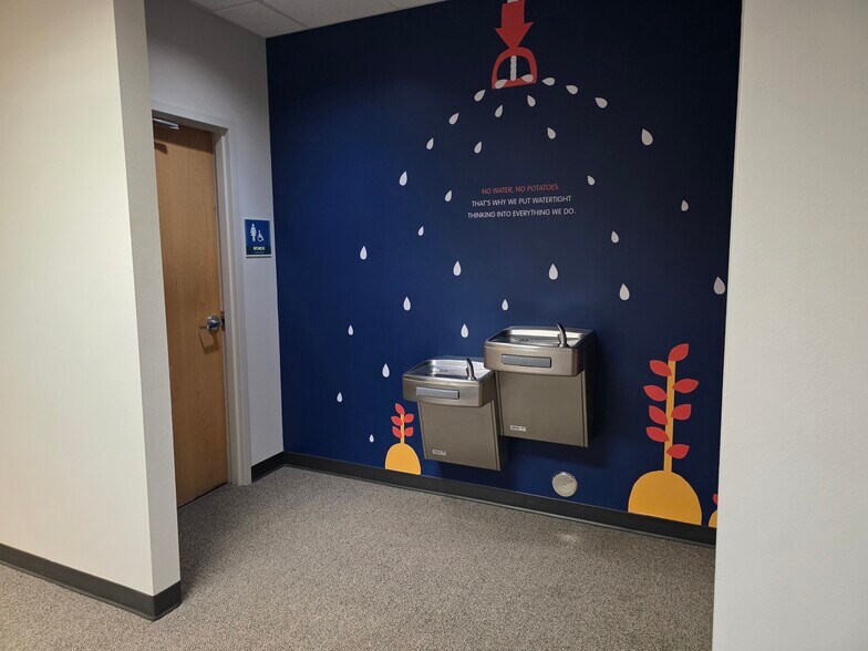 More Photos Of 1009 N Center Pky, Kennewick Office For Lease