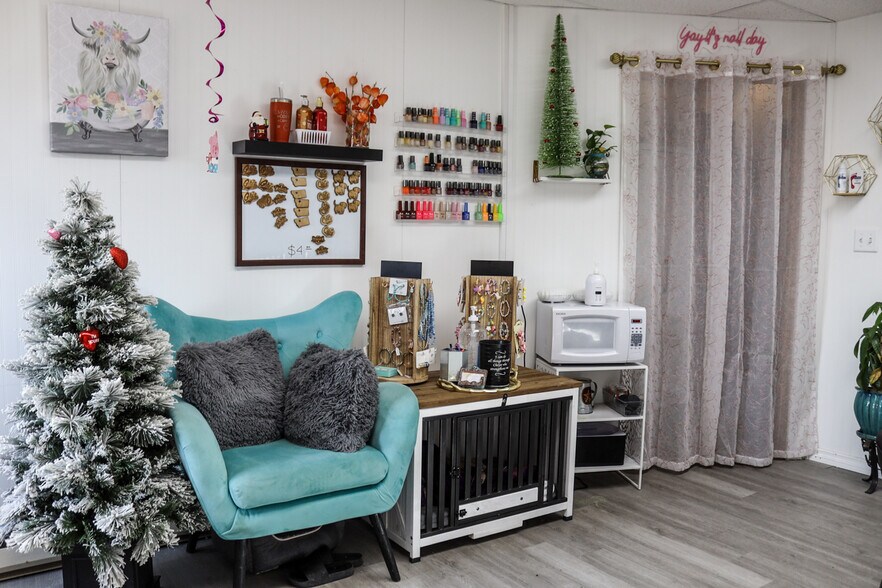 More Photos Of 426 Central Ave, Fairfield Storefront For Sale