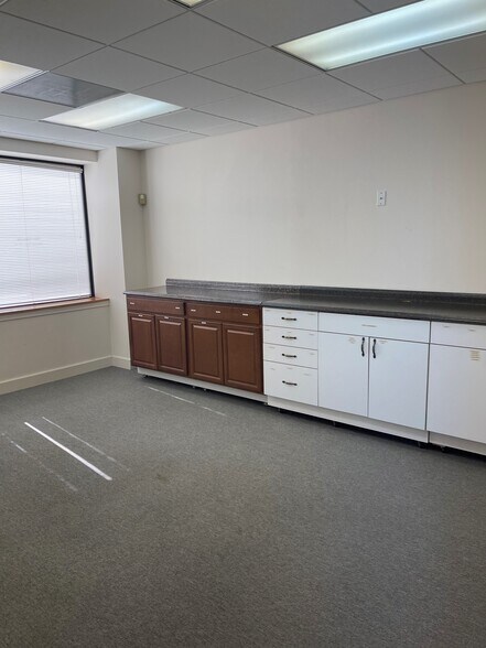 More Photos Of 7524 WB&A Rd, Glen Burnie Office For Lease