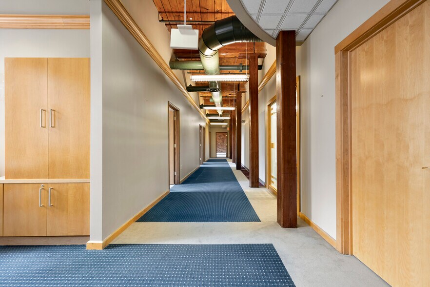 More Photos Of 40 Beaver St, Albany Office For Lease