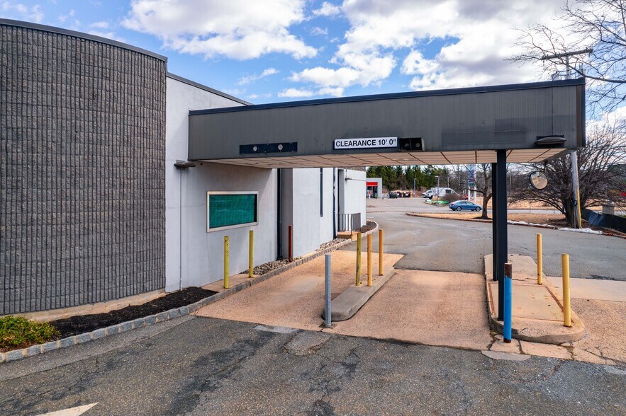 More Photos Of 99 Howard Blvd, Mount Arlington Bank For Lease