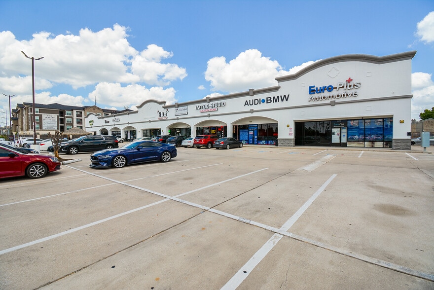 More Photos Of 12970 Westheimer Rd, Houston Storefront For Lease
