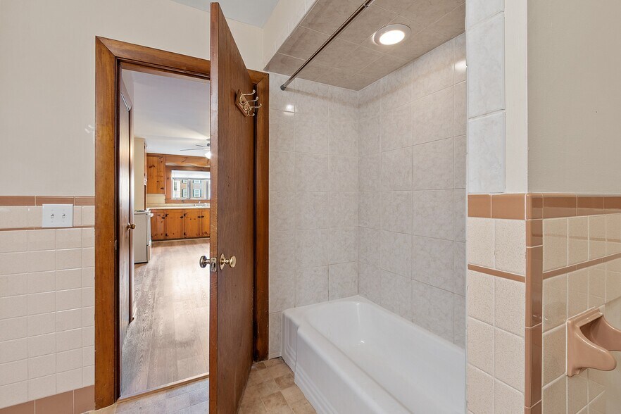 More Photos Of 94-104 N Main St, Mansfield General Retail For Sale