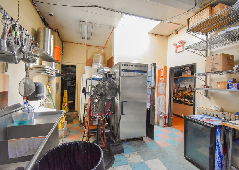 More Photos Of 3421 Connecticut Ave NW, Washington Restaurant For Sale