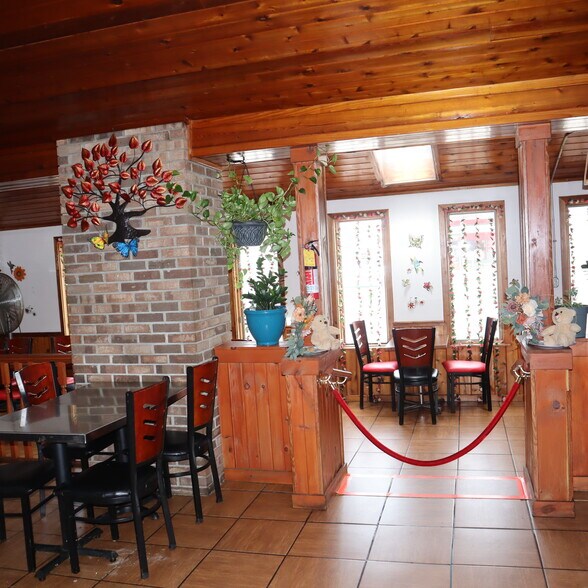 More Photos Of 401 W Dominick St, Rome Restaurant For Sale
