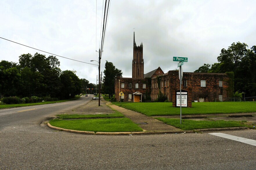 More Photos Of 3481 S Court St, Montgomery Religious Facility For Sale