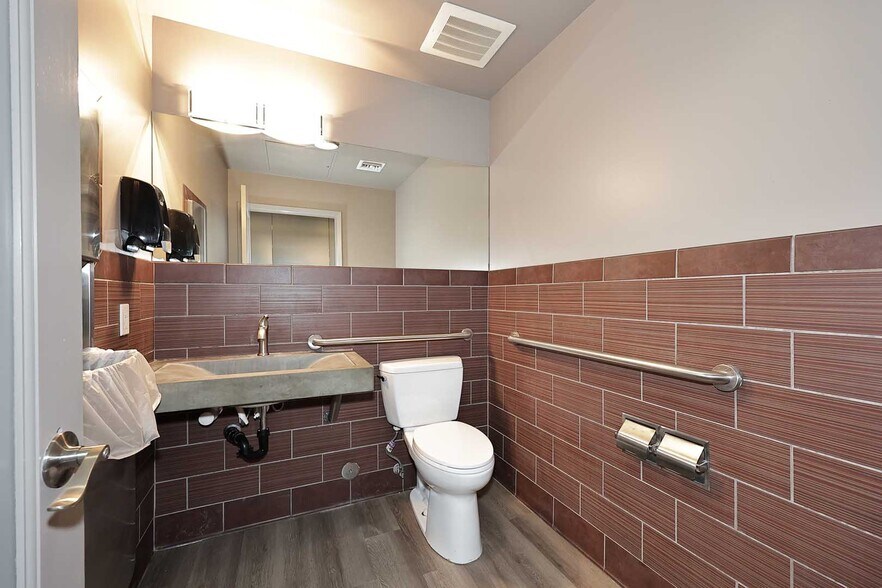 More Photos Of 2812 N Norwalk, Mesa Office For Sale