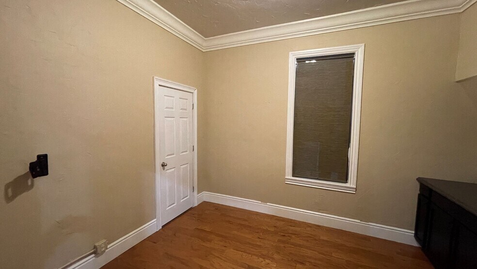 More Photos Of 415 N Muskogee Ave, Tahlequah Storefront Retail Residential For Sale