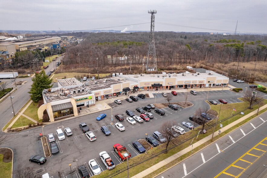 More Photos Of 881 Main St, Sayreville Freestanding For Lease