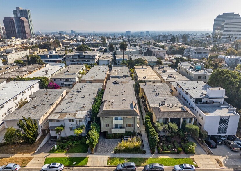 More Photos Of 11946 Dorothy St, Los Angeles Apartments For Sale