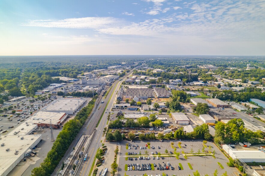 More Photos Of 4830 Old Pineville Rd, Charlotte Storefront Retail Office For Lease