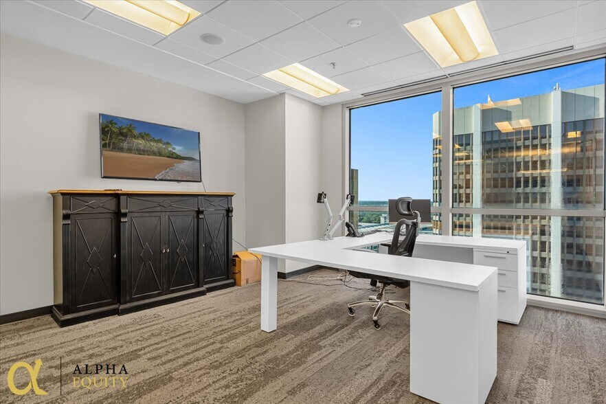 More Photos Of 189 S Orange Ave, Orlando Office Residential For Sale