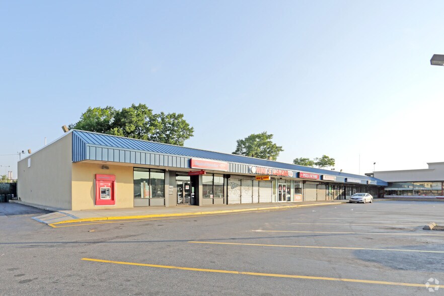 More Photos Of 19-30-19-50 37th St, Astoria General Retail For Lease