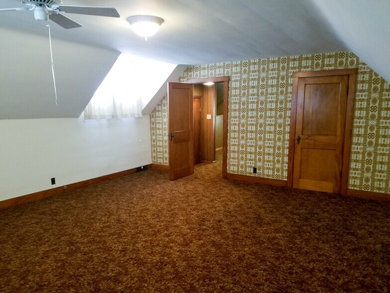 More Photos Of 1305 Whipple Ave NW, Canton Office For Lease