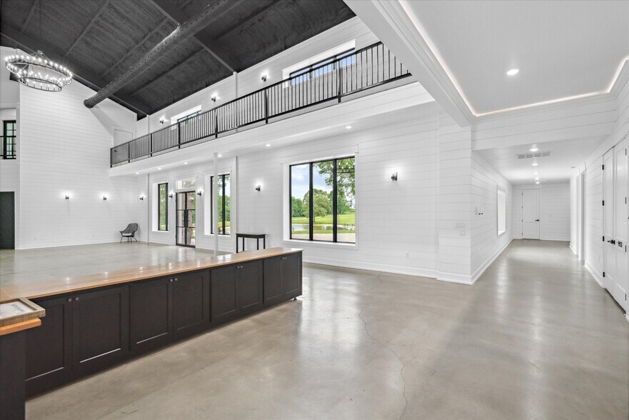 More Photos Of 1972 FM 857, Grand Saline Trailer Camper Park For Sale