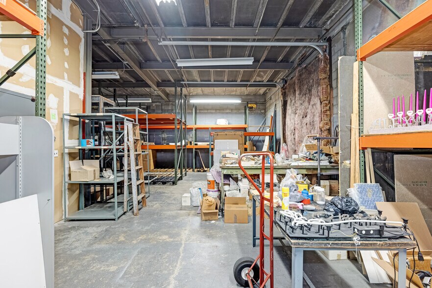 More Photos Of 505 Mola Blvd, Elmwood Park General Retail For Sale