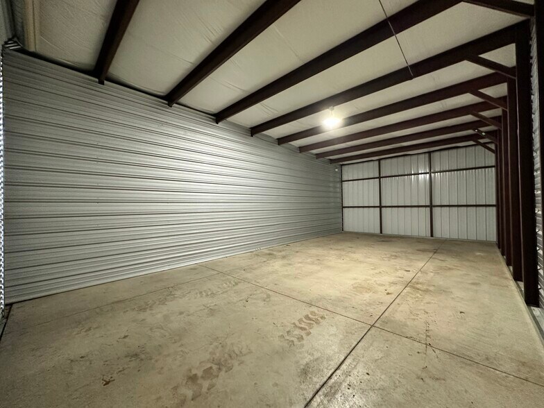 More Photos Of 1122 Candlewood Dr, Keizer Industrial For Sale