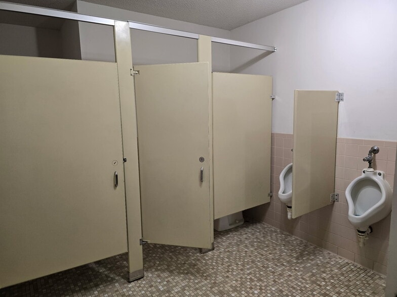 More Photos Of 517 Pleasant Ave, Kannapolis Religious Facility For Sale