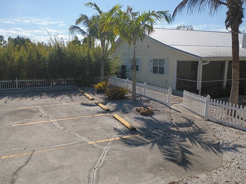 More Photos Of 315 Addison Dr, Punta Gorda Assisted Living For Sale
