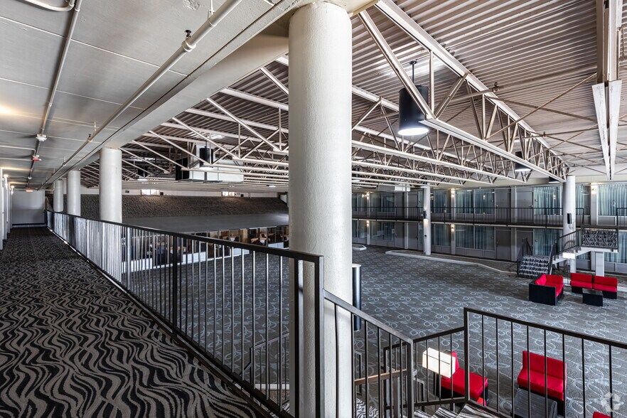 More Photos Of 2700 W 18th Ave, Emporia Hotel For Sale