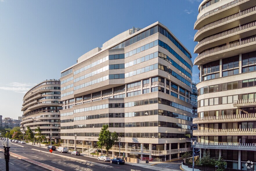More Photos Of 2600 Virginia Ave NW, Washington Office For Lease