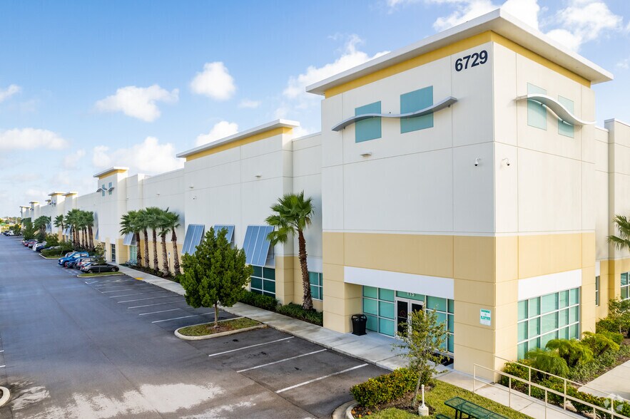 More Photos Of 6729 Belvedere Rd, West Palm Beach Distribution For Lease