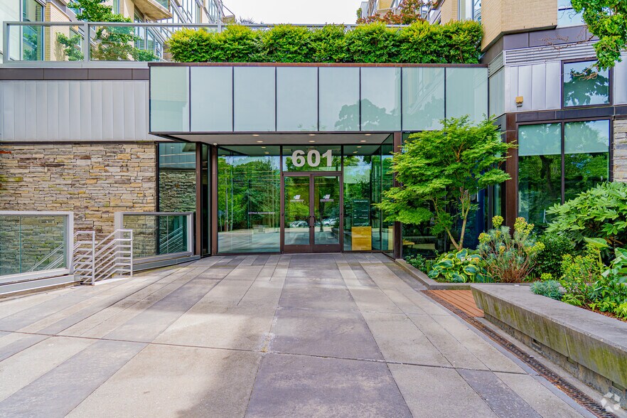 More Photos Of 601 W Rosemary St, Chapel Hill Apartments For Sale