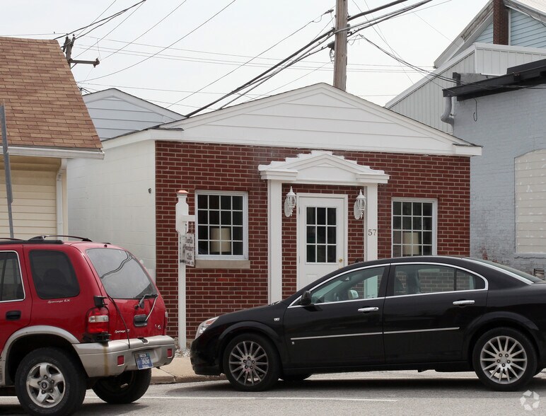 More Photos Of 57 N Washington St, Danville Storefront Retail Office For Lease