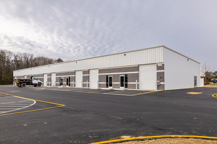 Primary Photo Of 8141 Pine Ridge Rd, Mechanicsville Light Distribution For Lease