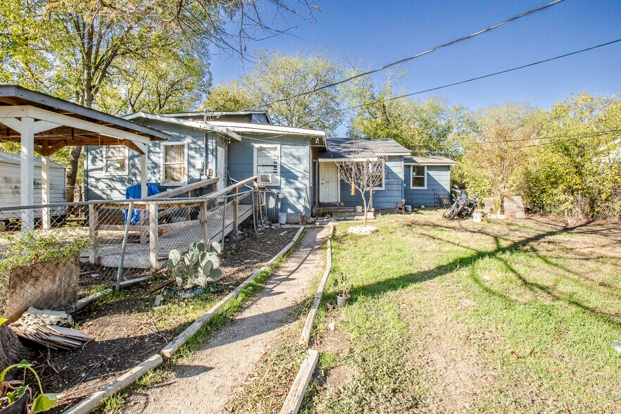 More Photos Of 162 Mendoza Ln, Buda Land For Sale