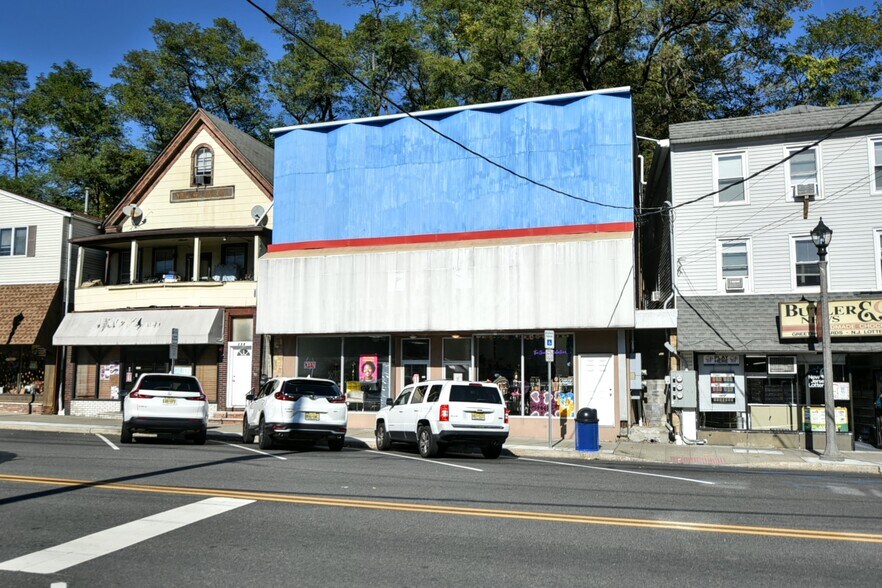 More Photos Of 154 Main St, Butler Storefront Retail Residential For Sale
