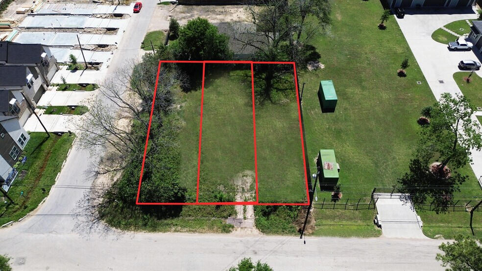 More Photos Of 5600 Bertellis ln, Houston Land For Sale